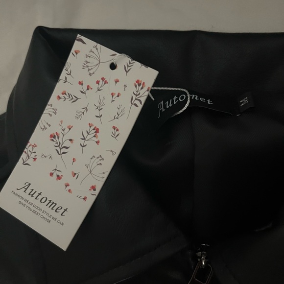 Leather Jacket - Picture 5 of 9